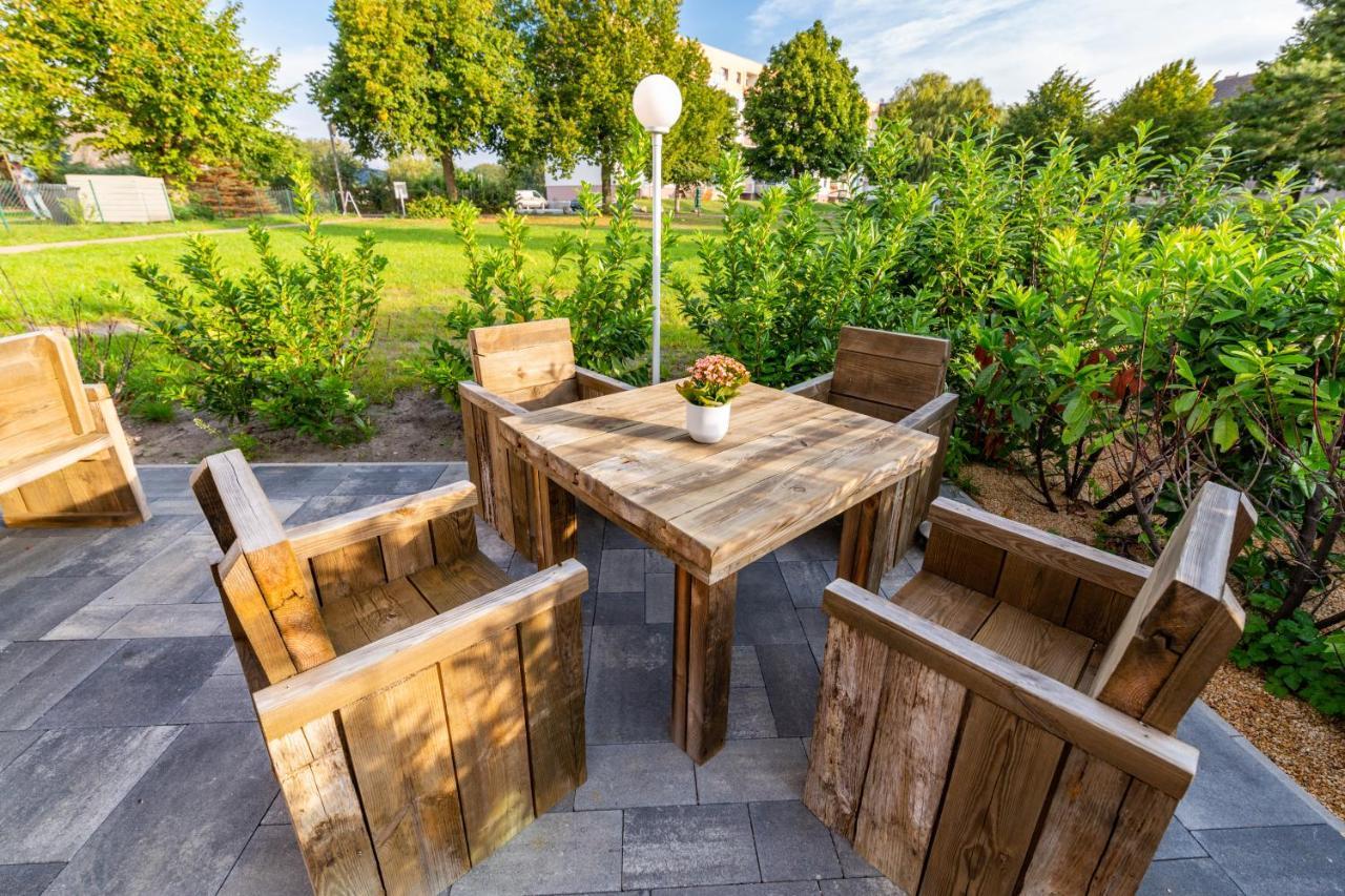 Hotel Und Restaurant "Zur Zwiebel" Peenemunde Buitenkant foto