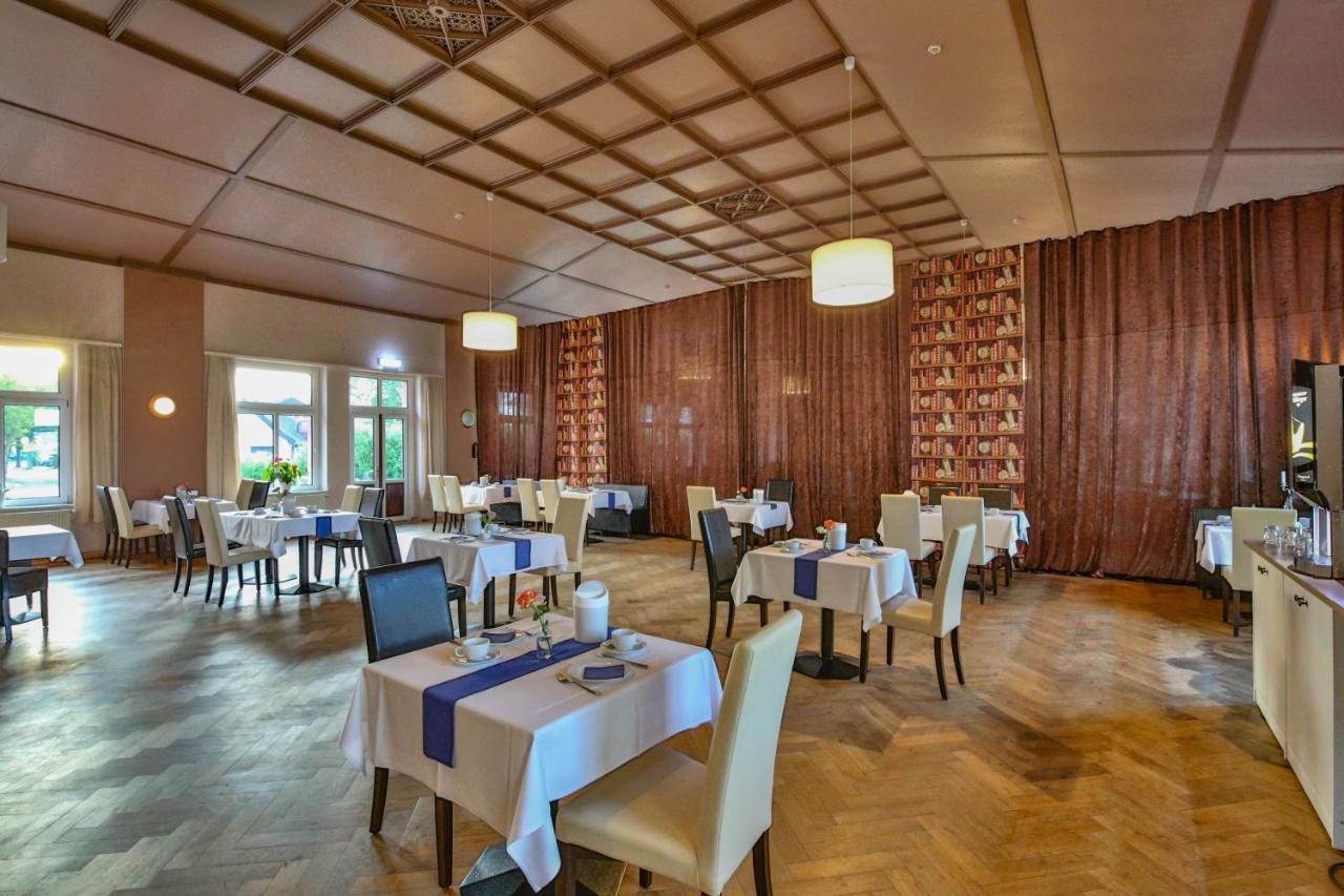 Hotel Und Restaurant "Zur Zwiebel" Peenemunde Buitenkant foto